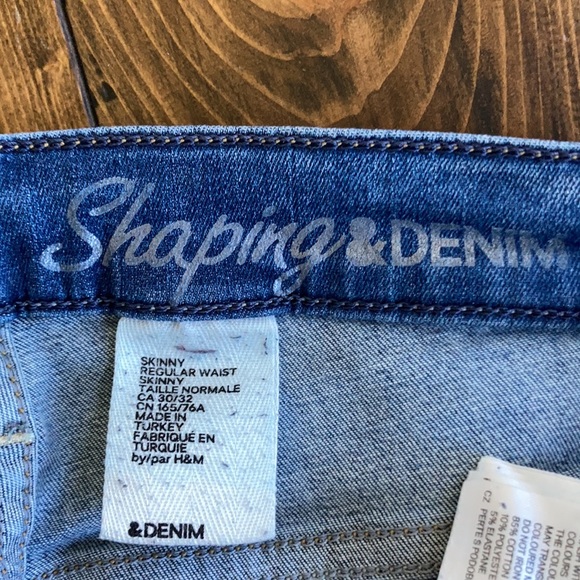 H&M Shaping Denim Stretchy Skinny Jeans - Picture 2 of 3